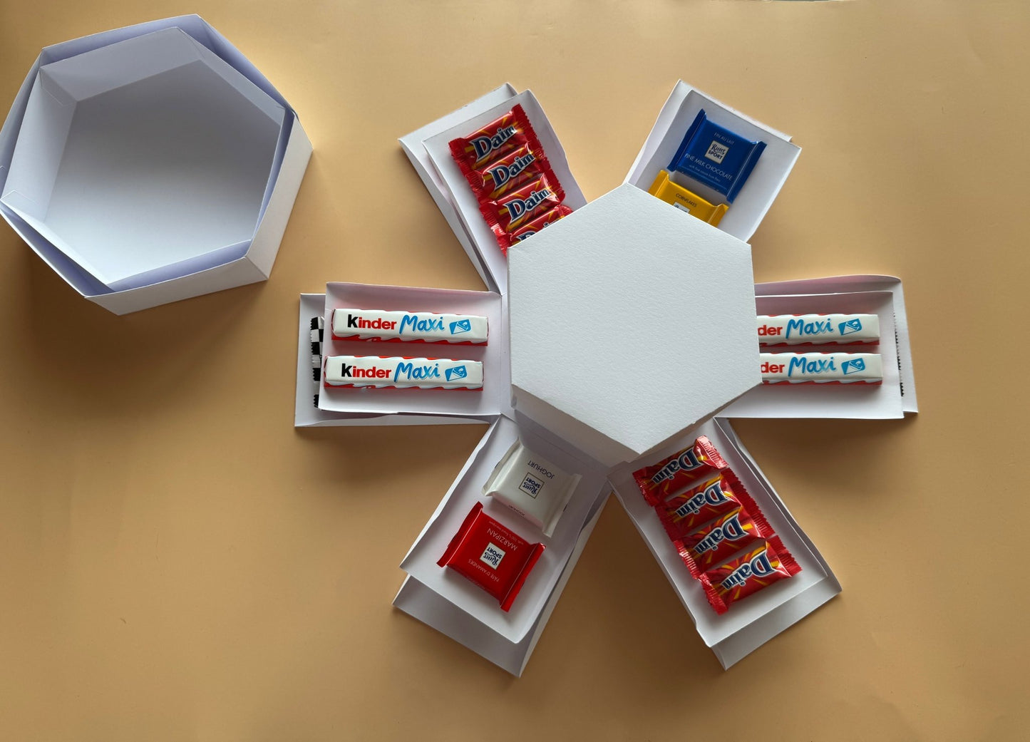 Overraskelsesæske med dit design - buvino - unik festpynt