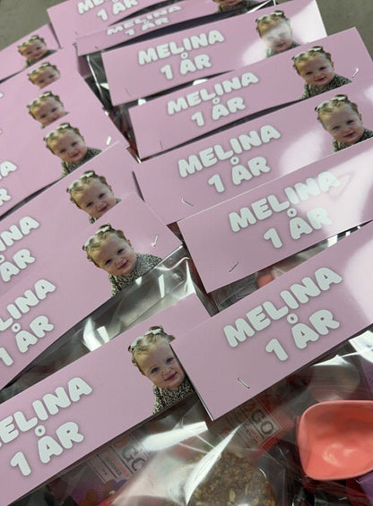 Pose med TOP UP med dit design - buvino - unik festpynt